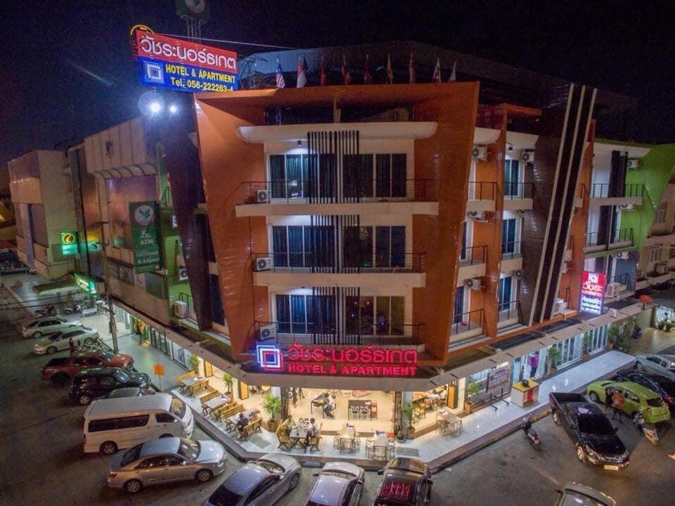 Vatchara Northgate Hotel Nakhon Sawan Ngoại thất bức ảnh